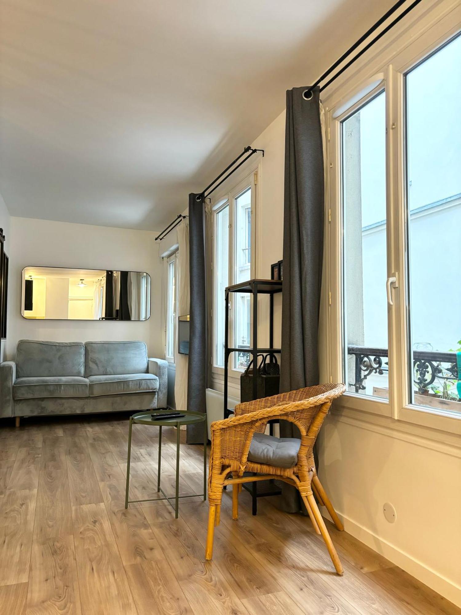 Petit Coin De Paradis Proche Gare De L'Est Paris Bagian luar foto